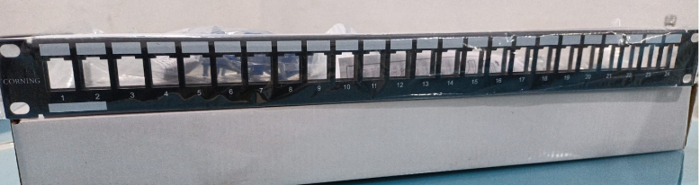 Corning patch panel 24 port front 1 Capture