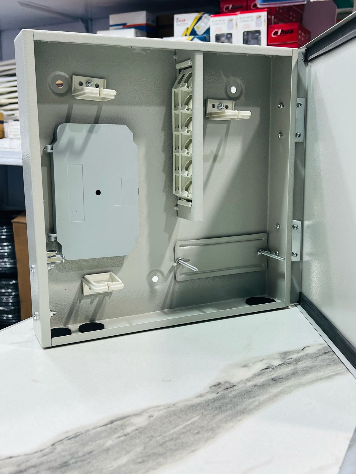 Alink 12-24 port wall mount odf loaded dffa25d6-0cec-419d-aae4-7e645e469c47