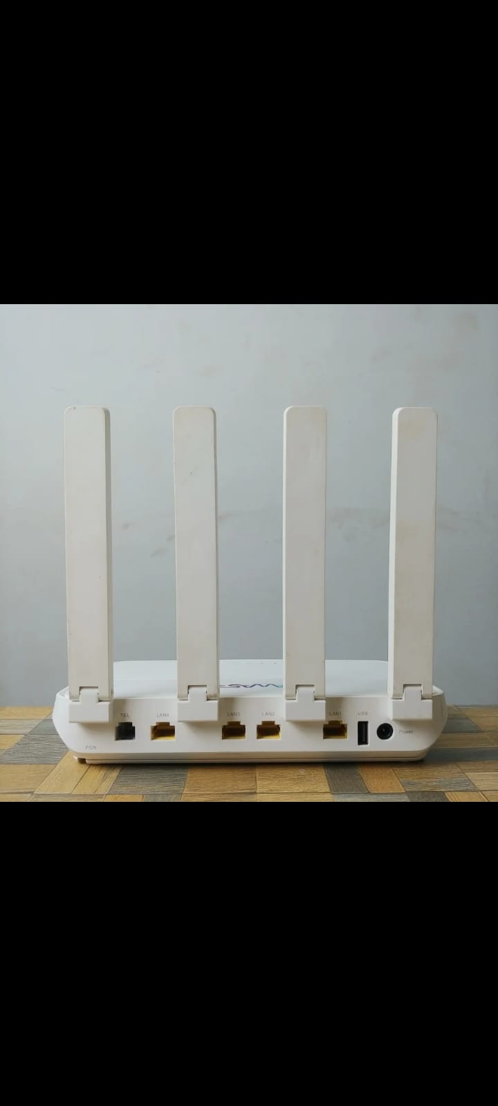 Huawei Wifi 6 Newitech 1 _77adde16-be87-4de3-874a-84086fed47da
